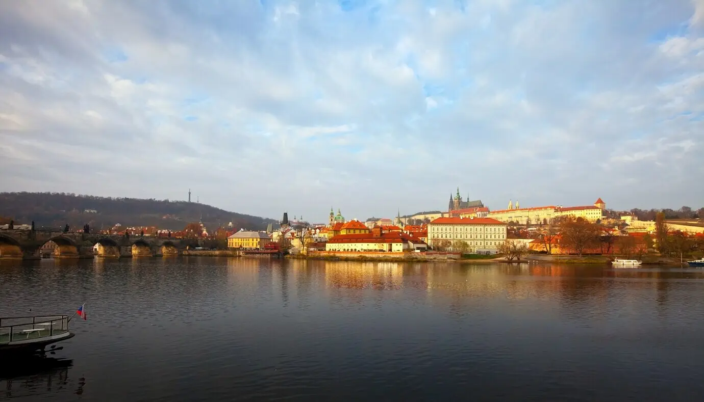 Morgendlicher Blick auf Prag